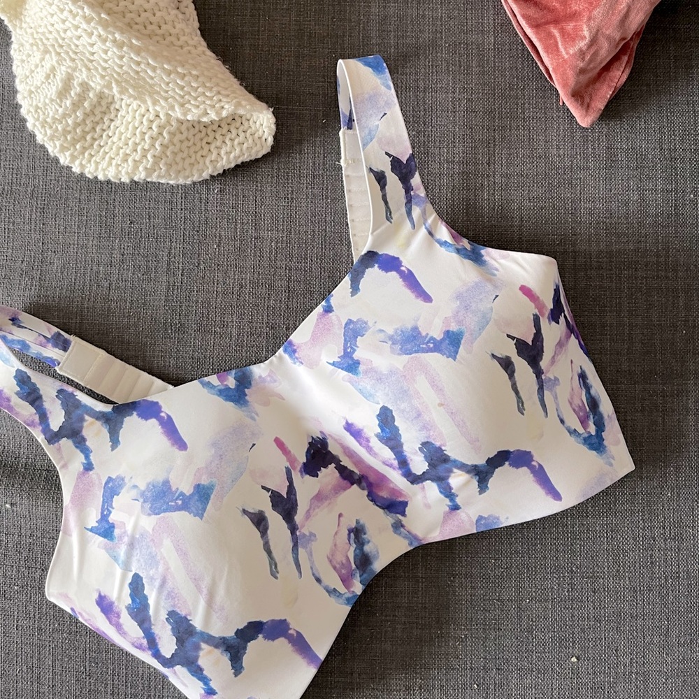 Knix sports bra